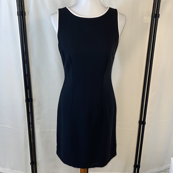 CDC Dresses & Skirts - Black Dress Sleeveless Size 4 EUC